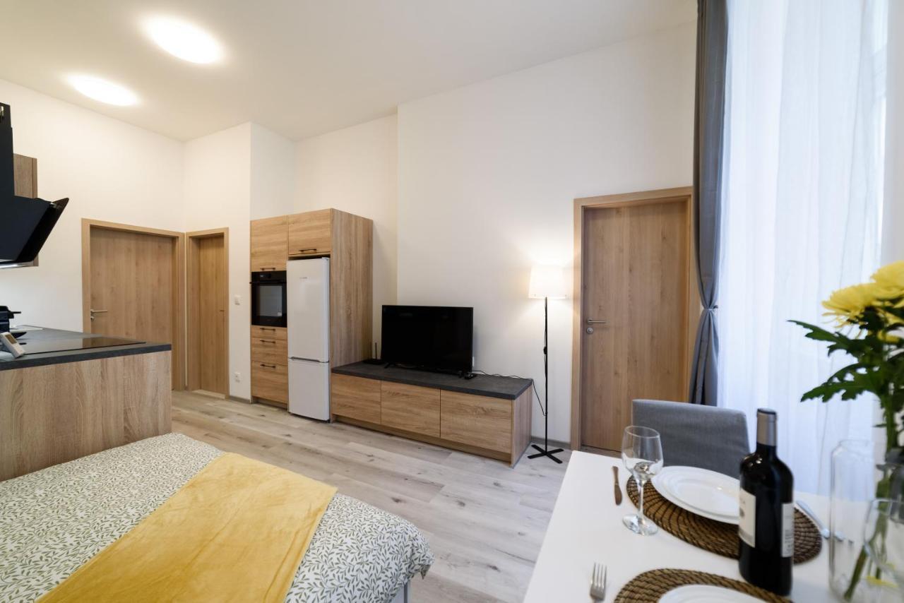 New Apartments Near Dancing House براغ المظهر الخارجي الصورة